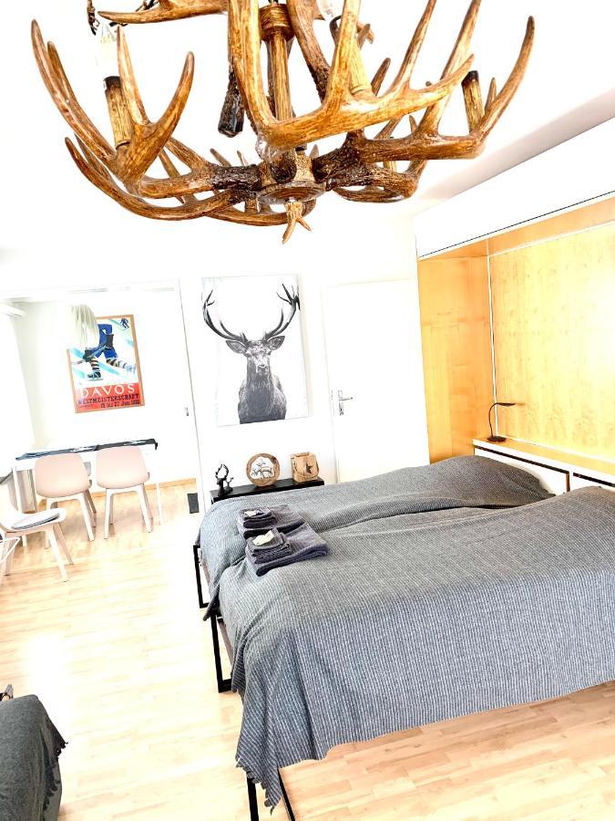 Holiday Apartment Bolgen - Close To Everything! Bolgen, Jakobshorn, Bus Stop, Train Station, Supermarket, Ski School, Ski Rentals, Restaurants And More! Давос Екстер'єр фото