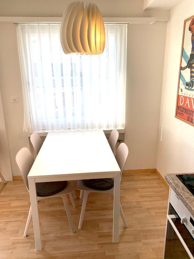Holiday Apartment Bolgen - Close To Everything! Bolgen, Jakobshorn, Bus Stop, Train Station, Supermarket, Ski School, Ski Rentals, Restaurants And More! Давос Екстер'єр фото